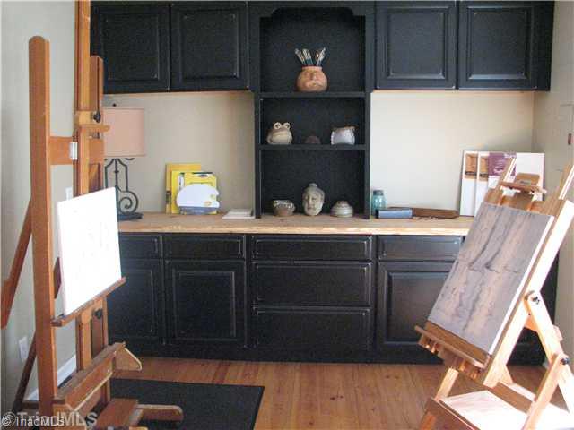 175 Old Mill Road, Unit A High Point, NC 27265 - Photo 3 of 11 Den/Family/Great Room.