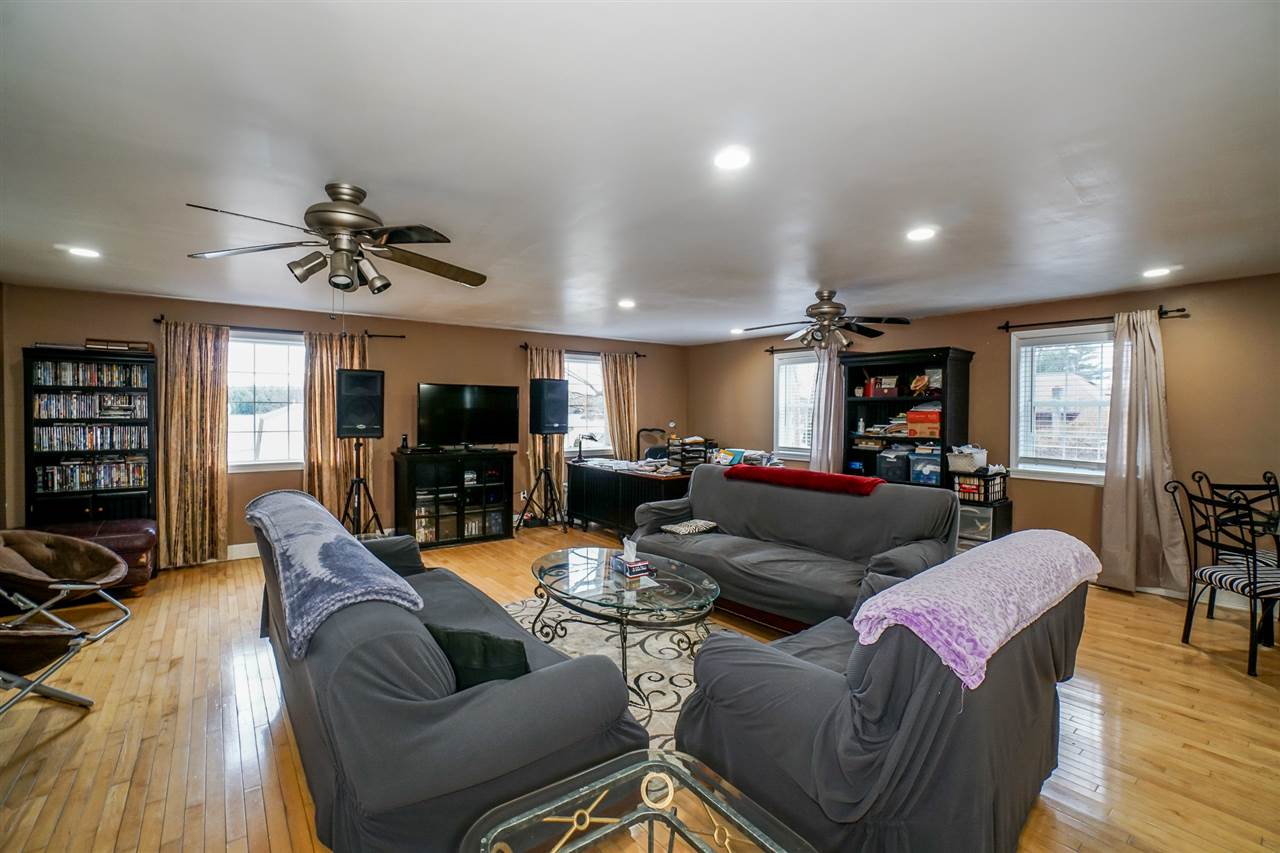217 Chases Grove Road Derry, NH 03038 - Photo 14 of 40 Gallery Image 14