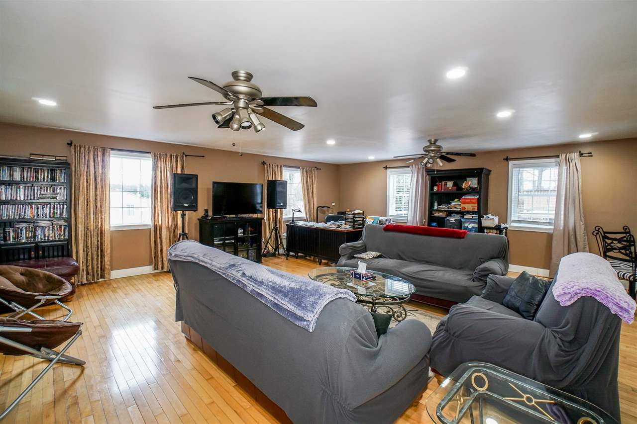 217 Chases Grove Road Derry, NH 03038 - Photo 15 of 40 Gallery Image 15