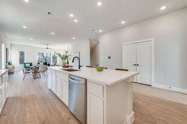 $650,000 | 8120 Hastings Drive, Dallas, TX 75231