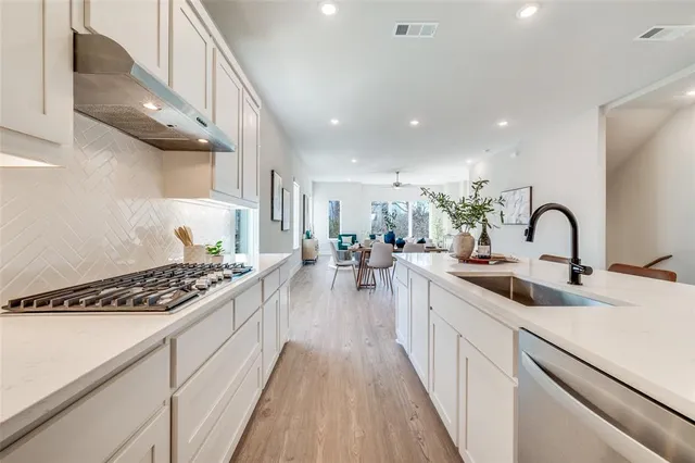 $650,000 | 8120 Hastings Drive, Dallas, TX 75231