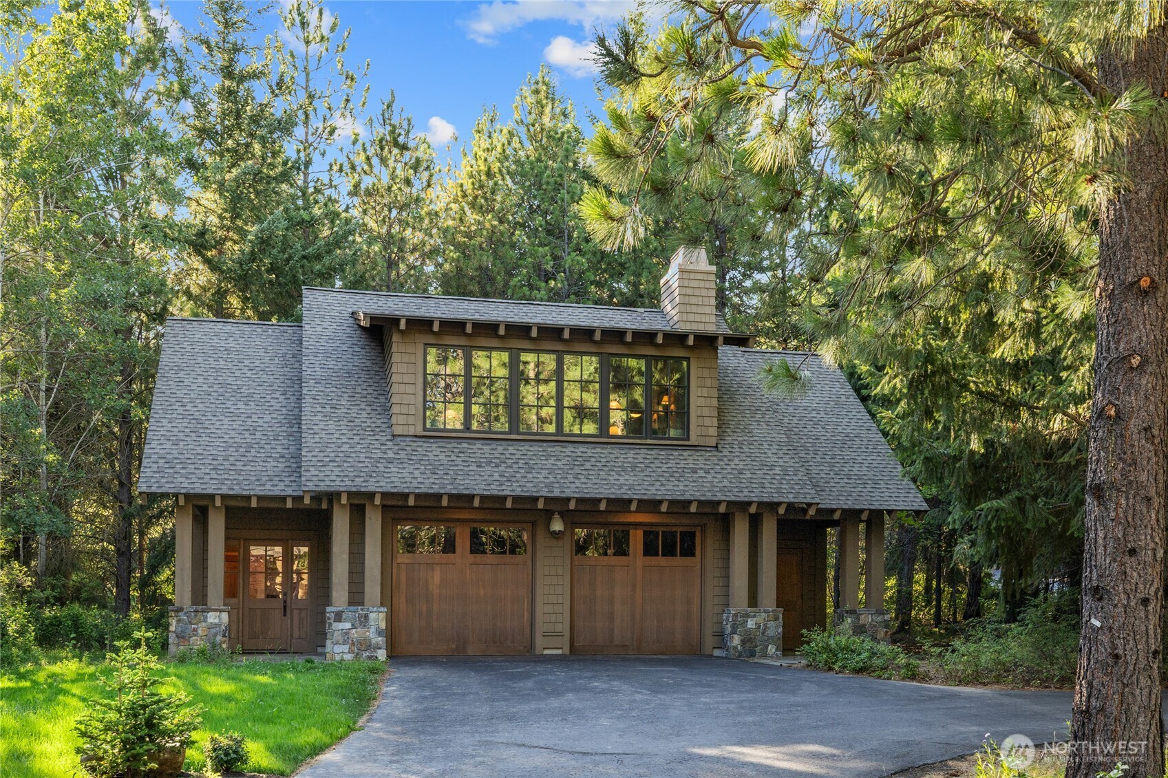 151 Rushing Water Lane Cle Elum, WA 98922 - Photo 29 of 40 front view of a house with a tree