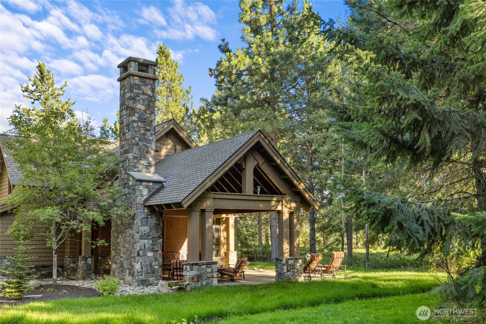 151 Rushing Water Lane Cle Elum, WA 98922 - Photo 34 of 40 a front view of a house with garden