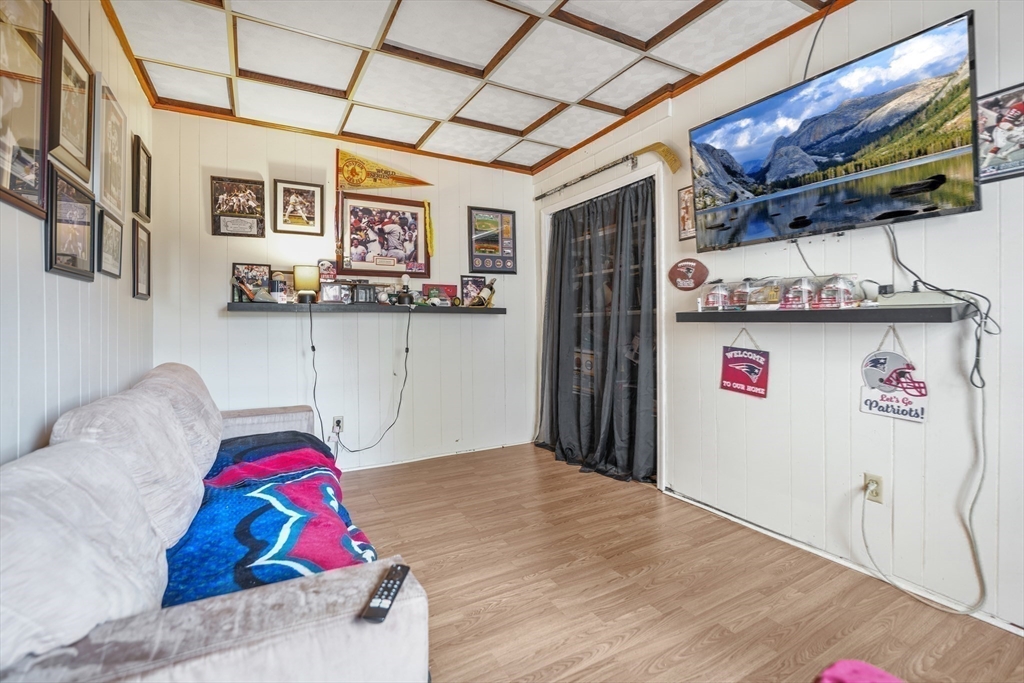 286 Columbia Street Fall River, MA 02721 - Photo 22 of 29 a view of entryway