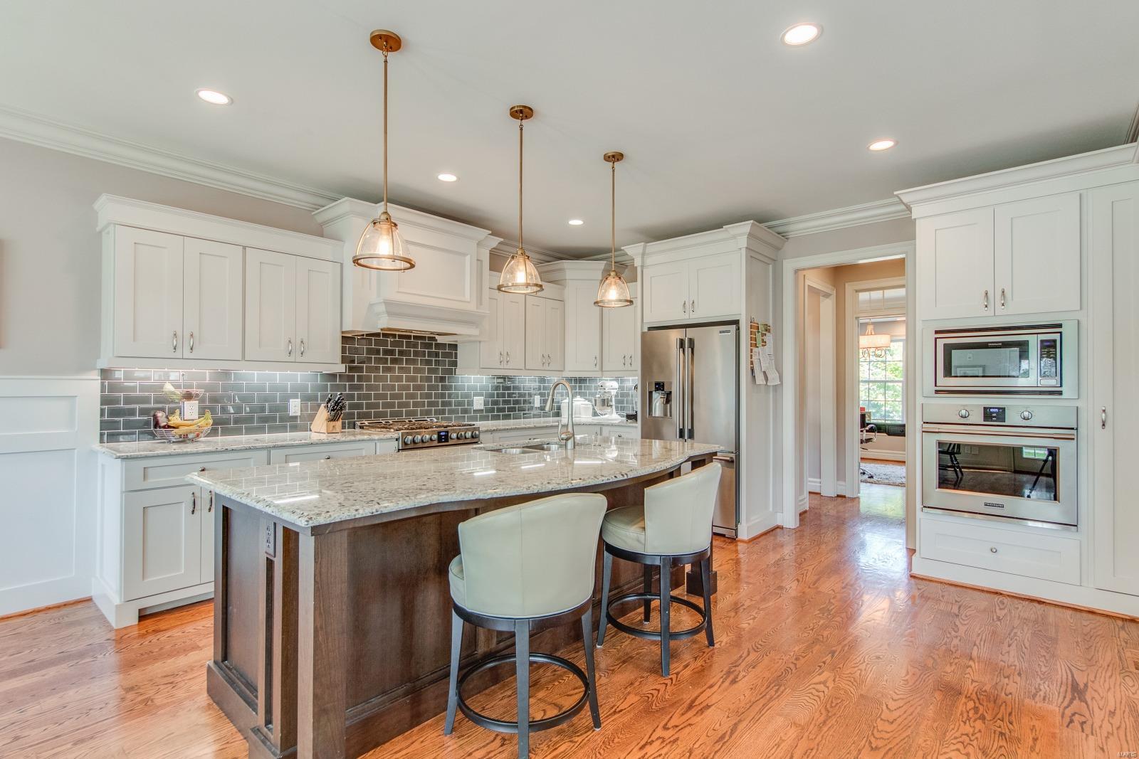 1008 Kirkham Avenue Glendale, MO 63122 - Photo 12 of 45