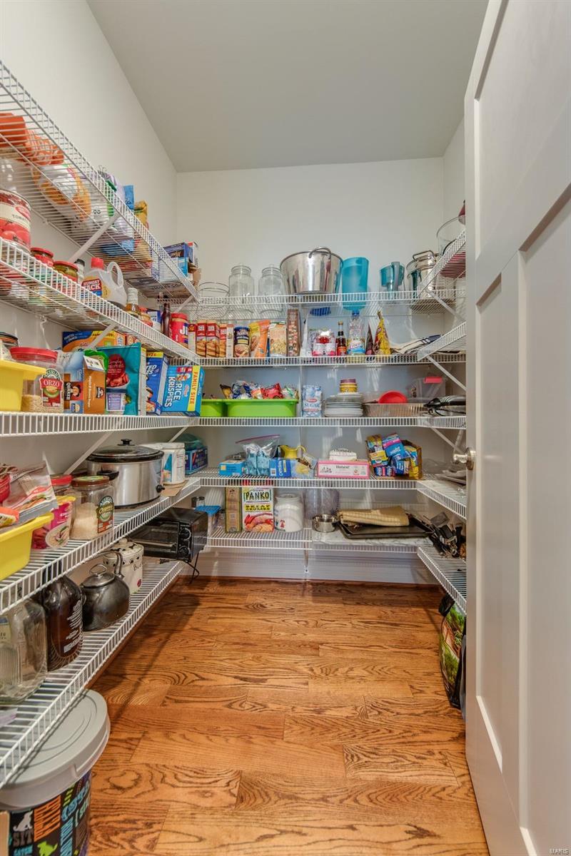 1008 Kirkham Avenue Glendale, MO 63122 - Photo 17 of 45