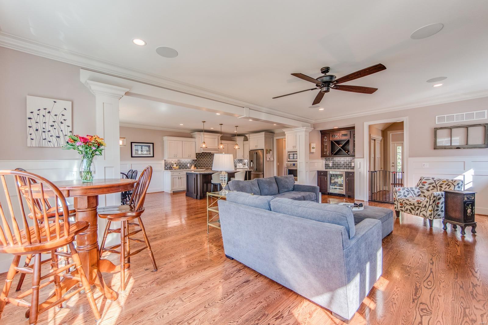 1008 Kirkham Avenue Glendale, MO 63122 - Photo 8 of 45