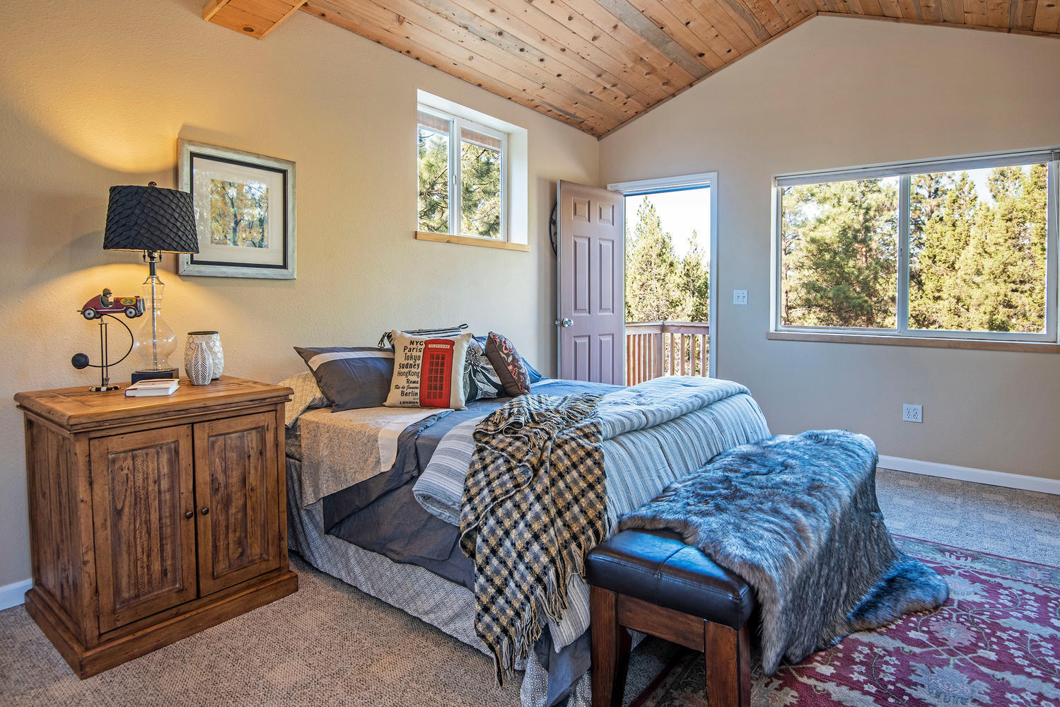 16700 Fair Mile Road Sisters, OR 97759 - Photo 40 of 60 12' W x 19' L Second Bonus Room with Private Balcony