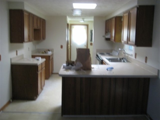 1650 South S Boulevard Rochester, MI 48309 - Photo 10 of 13 31027258-10.JPG