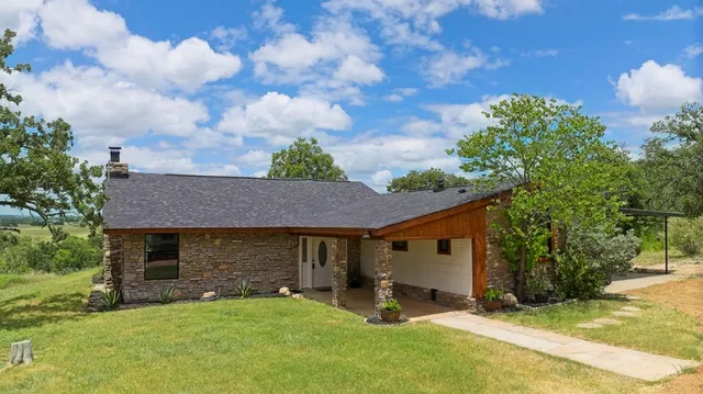 $395,000 | 1351 Ranch Road 386, Fredonia, TX 76842
