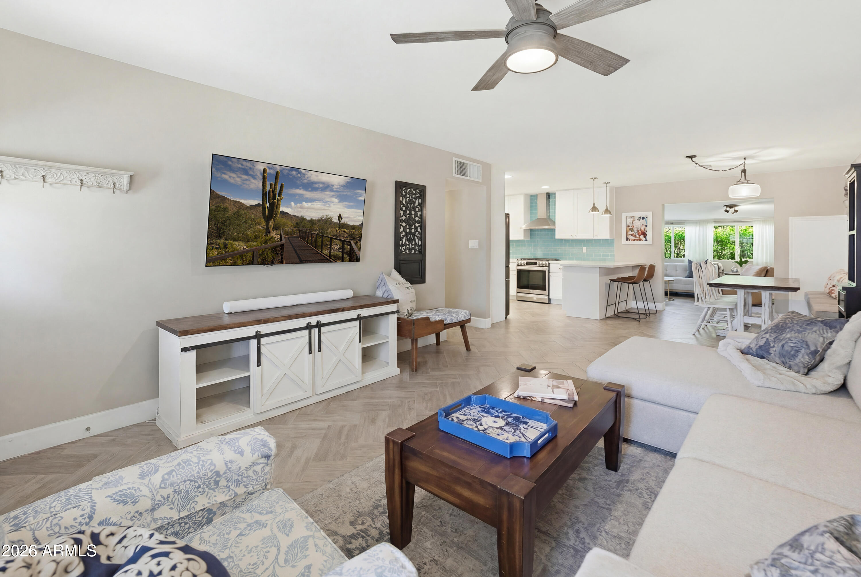 1603 West Rovey Avenue Phoenix, AZ 85015 - Photo 10 of 39 Bright & Airy Living Room