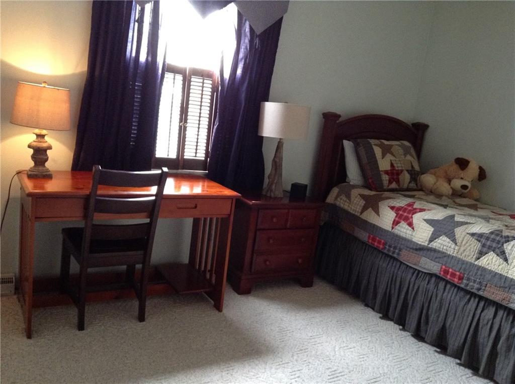 345 Oak Road Pittsburgh, PA 15239 - Photo 19 of 22
