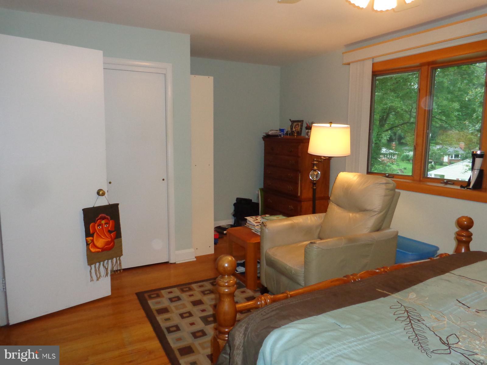 561 Brook Road Towson, MD 21286 - Photo 20 of 27 Bedroom #1
