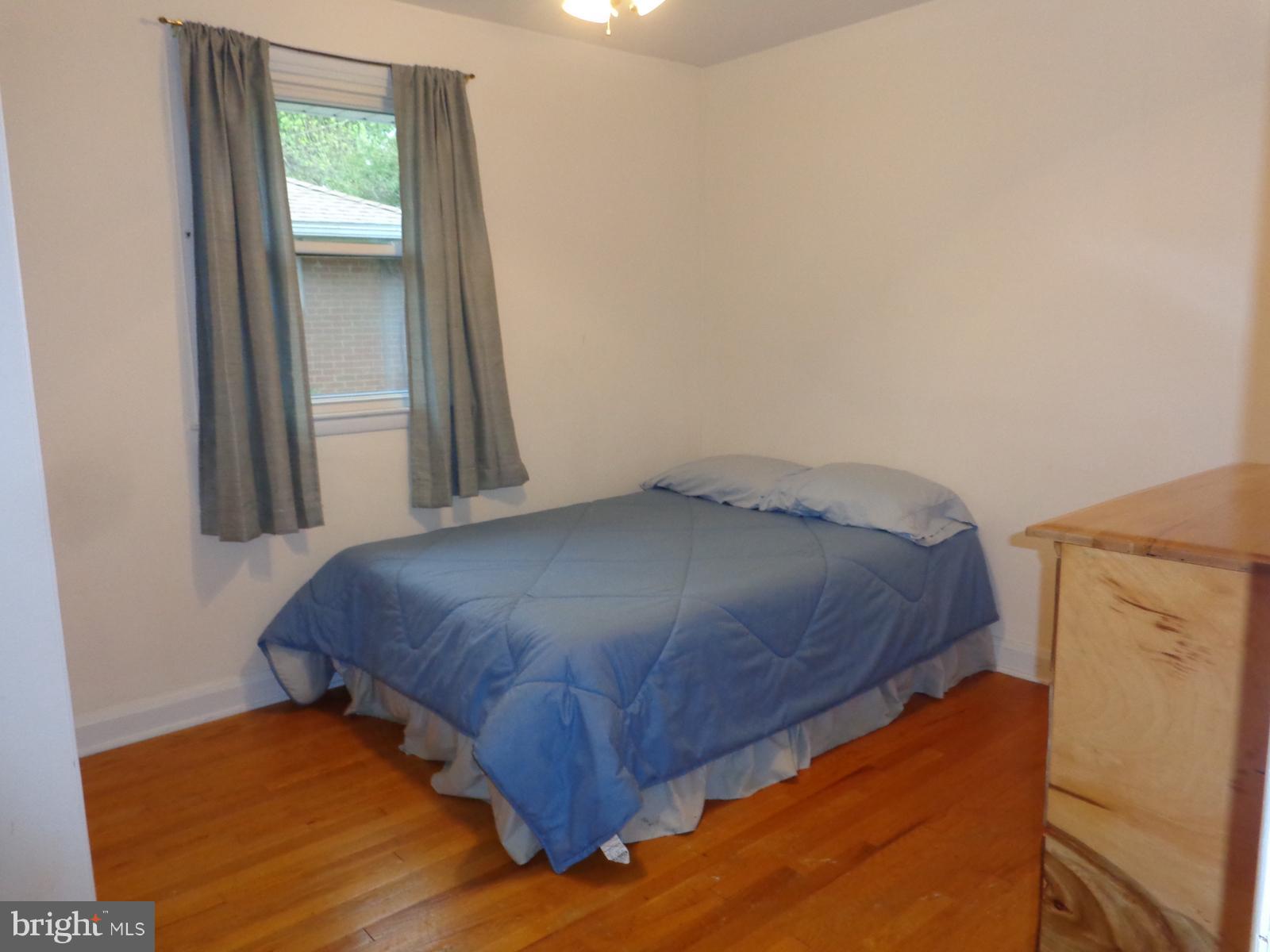561 Brook Road Towson, MD 21286 - Photo 21 of 27 Bedroom #2
