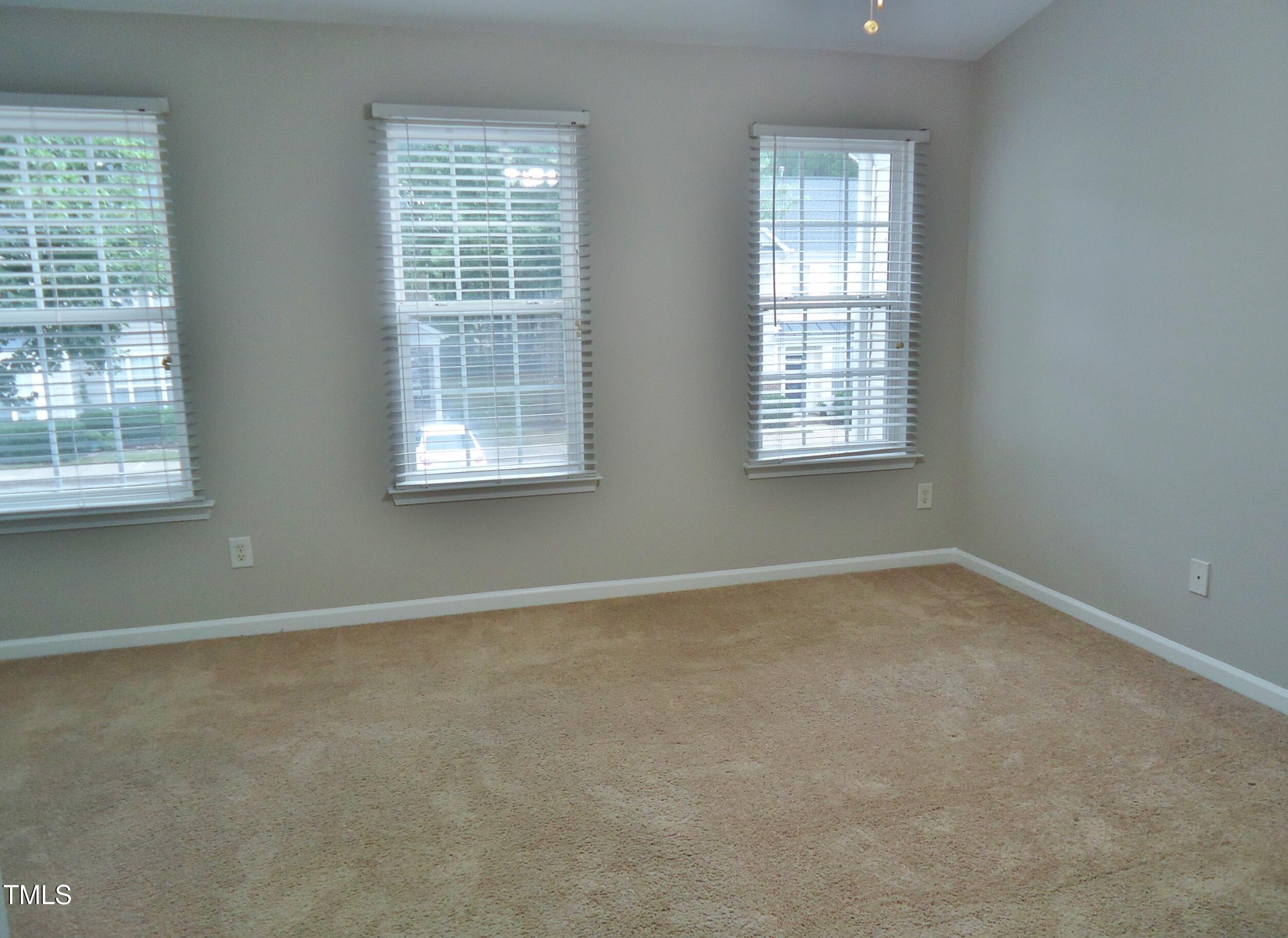 8315 City Loft Court Raleigh, NC 27613 - Photo 22 of 37 DSC02070