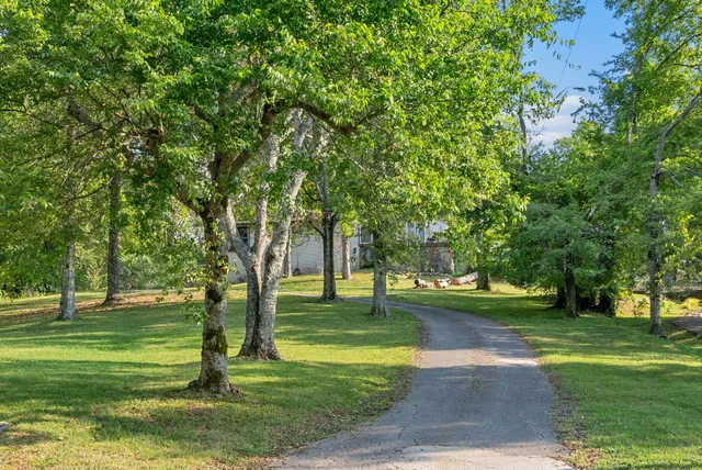 $449,900 | 4035 Kings Lane, Nashville, TN 37218