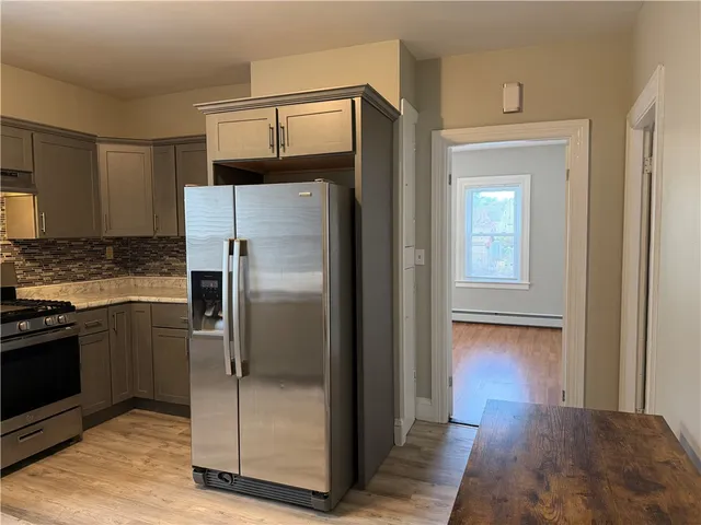 $2,050 | 125 Calverley Street, Unit 2, Providence, RI 02908