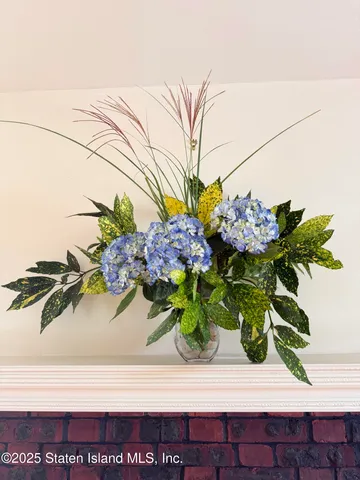 $818,888 | 441 Purdy Avenue | South New York