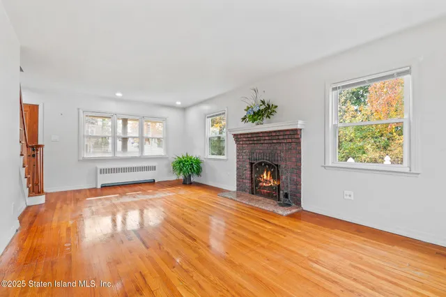 $818,888 | 441 Purdy Avenue | South New York