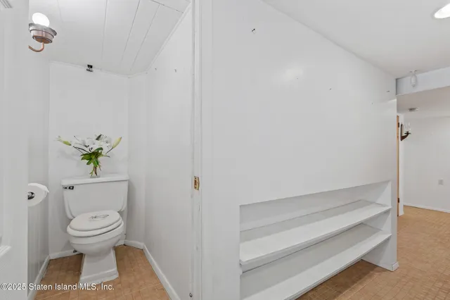 $818,888 | 441 Purdy Avenue | South New York