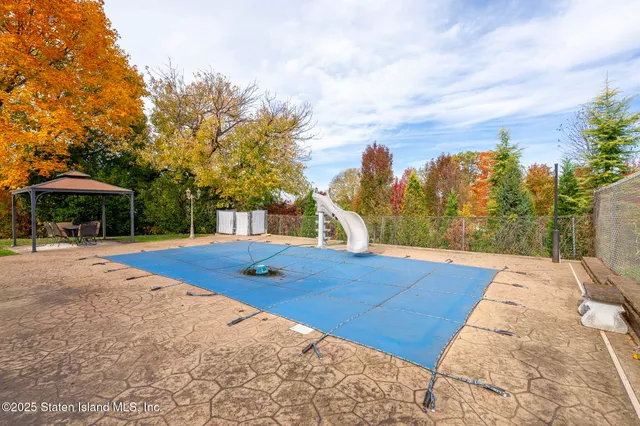 $818,888 | 441 Purdy Avenue | South New York