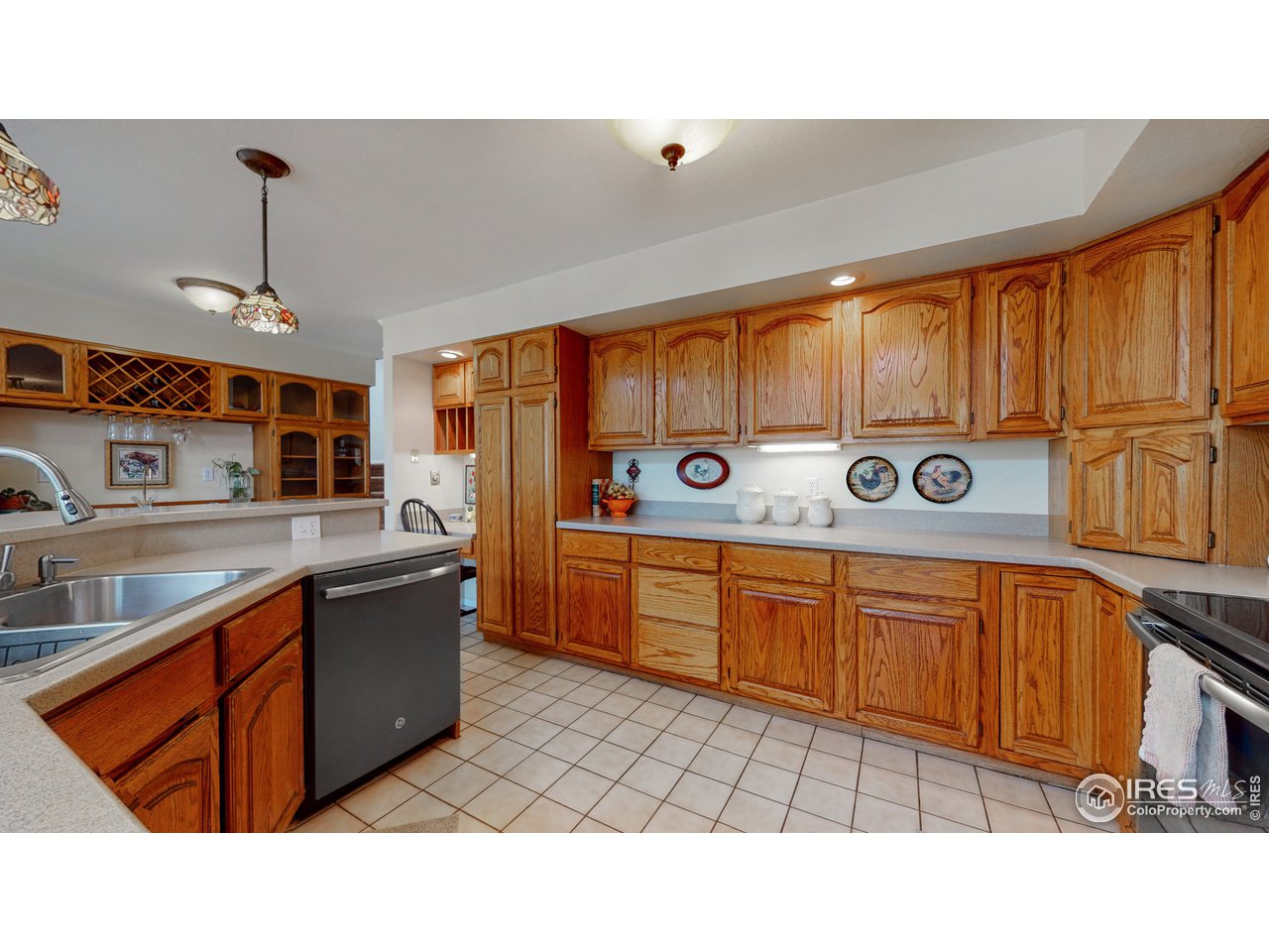 1412 Independence Road Fort Collins, CO 80526 - Photo 7 of 38 So much cabinet space!