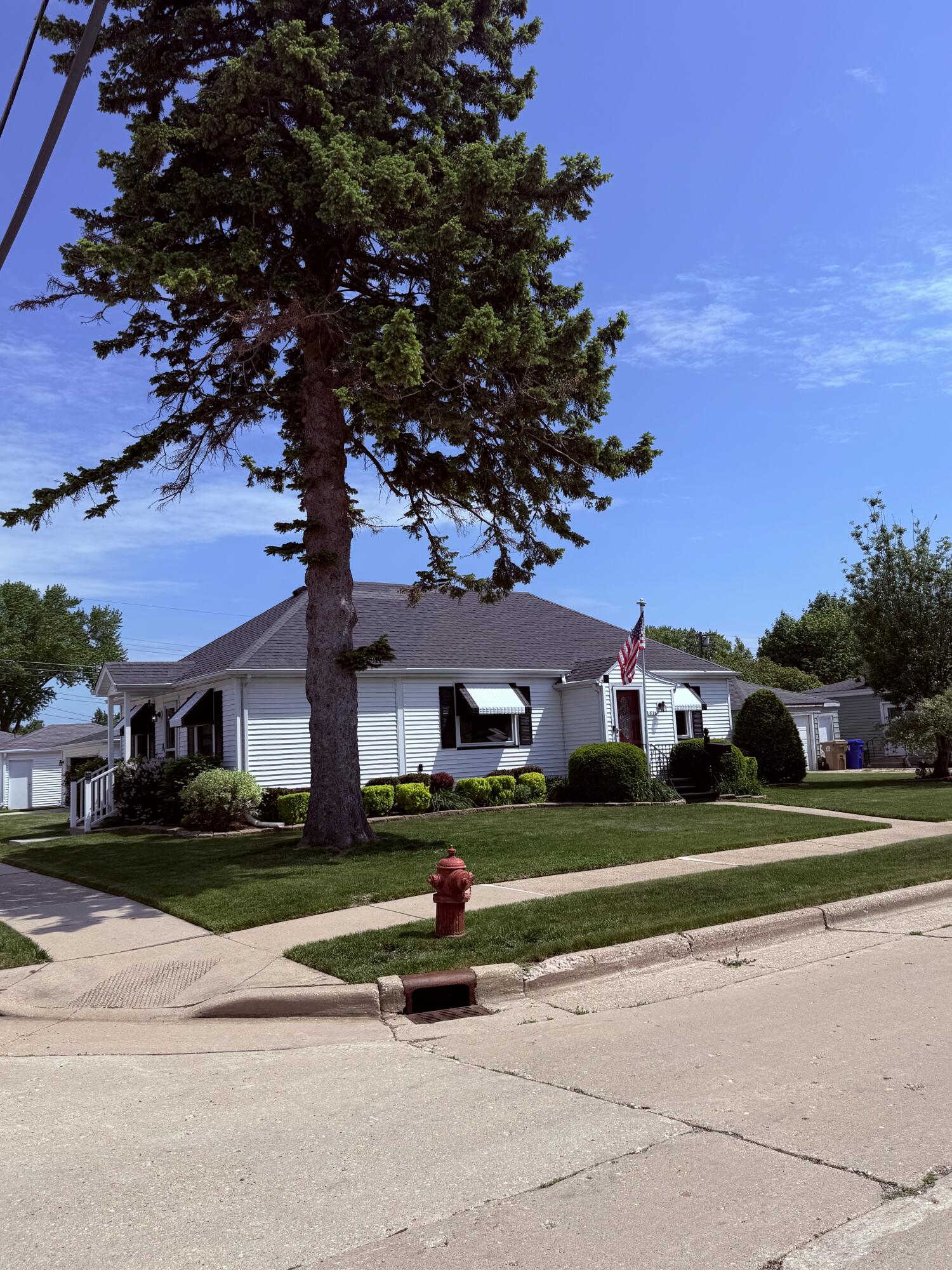1826 26th Street Kenosha, WI 53140 - Photo 47 of 47 Front