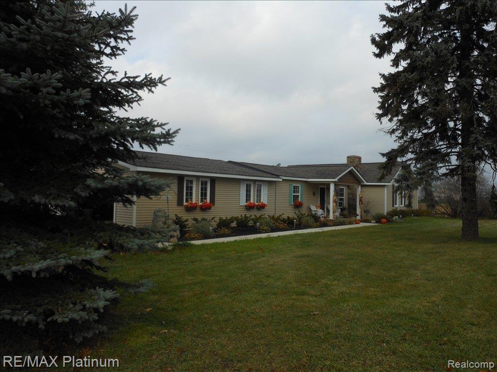 3463 North Fleming Road Fowlerville, MI 48836 - Photo 1 of 19 TOTALLY UPDATED RANCH