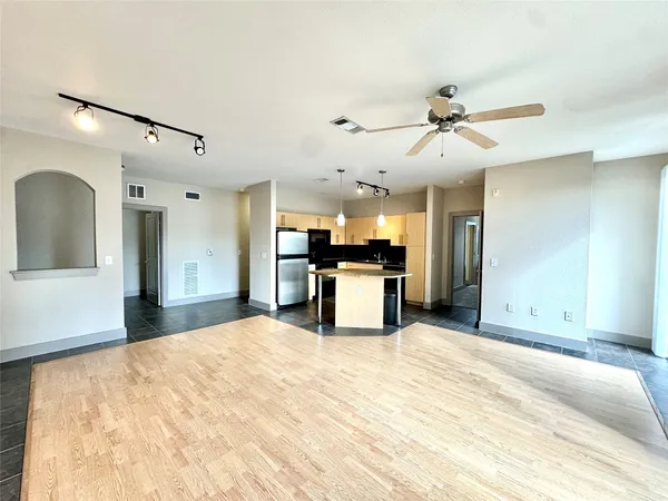 $1,600 | 3660 Richmond Avenue, Unit 322, Houston, TX 77046