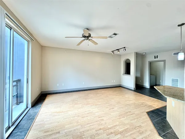 $1,600 | 3660 Richmond Avenue, Unit 322, Houston, TX 77046