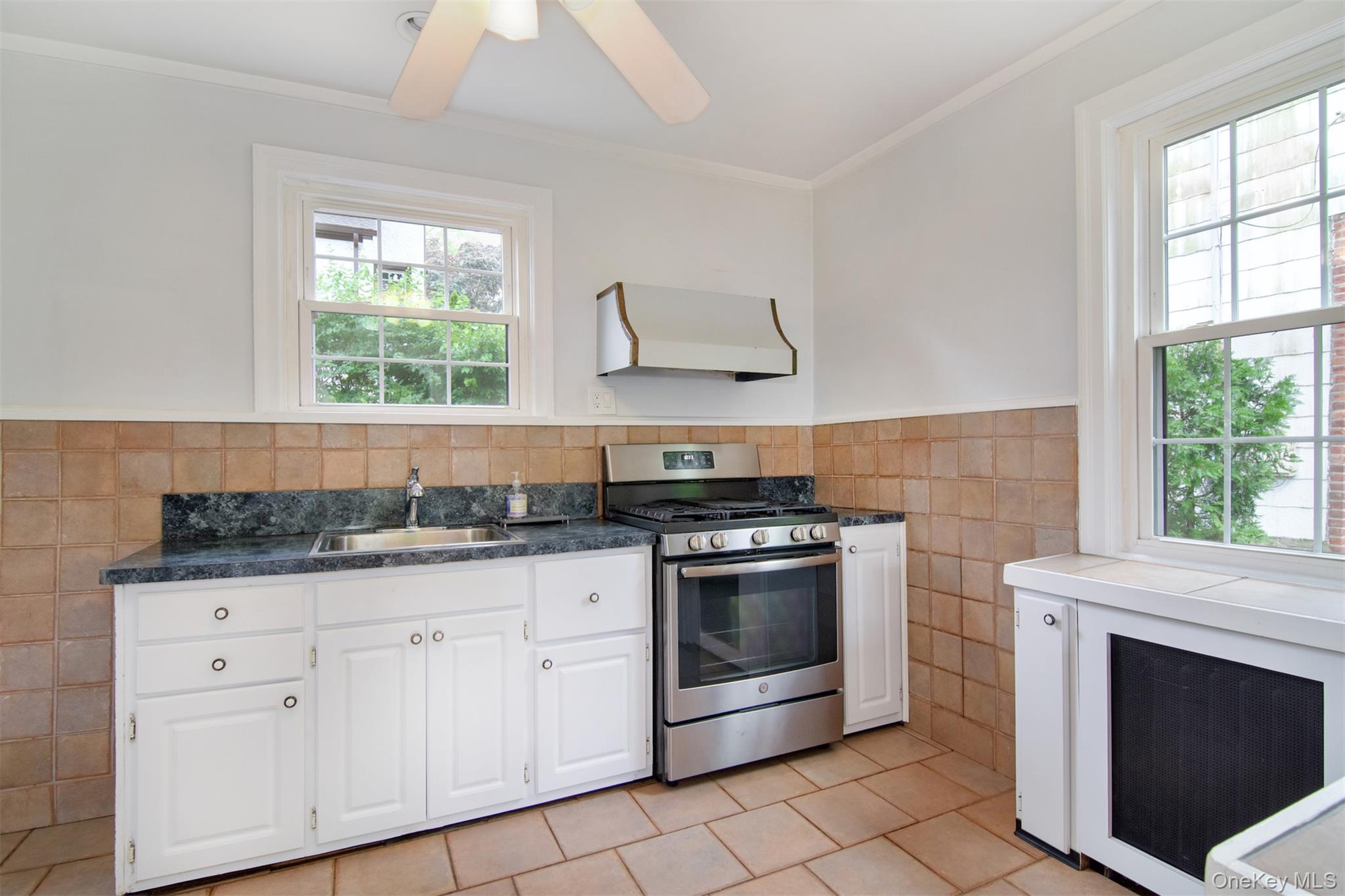 370 Scarsdale Road Tuckahoe, NY 10707 - Photo 18 of 25