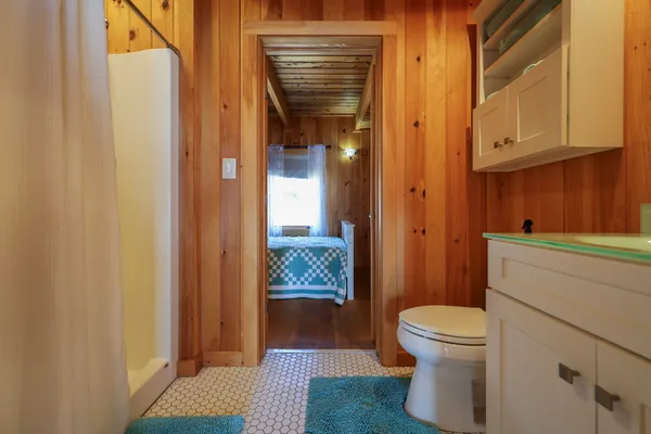 $1,695,000 | 28 City Point Road, Vinalhaven, ME 04863