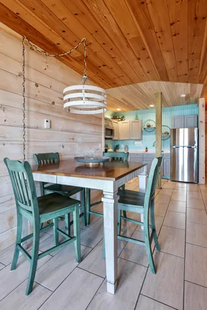 $1,695,000 | 28 City Point Road, Vinalhaven, ME 04863