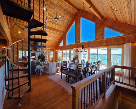 $1,695,000 | 28 City Point Road, Vinalhaven, ME 04863