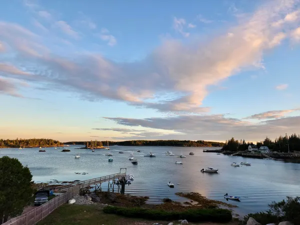 $1,695,000 | 28 City Point Road, Vinalhaven, ME 04863