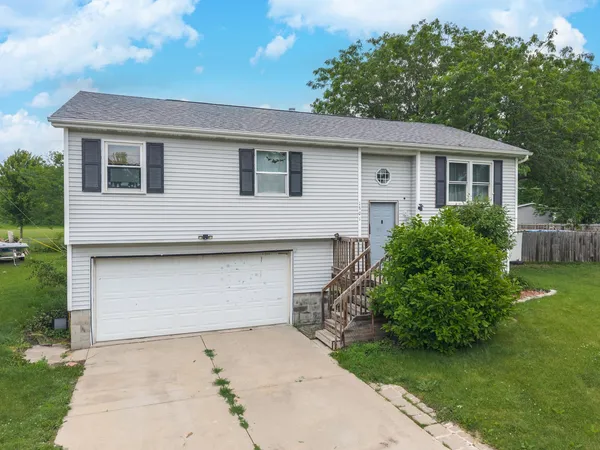 $175,000 | 1301 Indian Drive, Pontiac, IL 61764