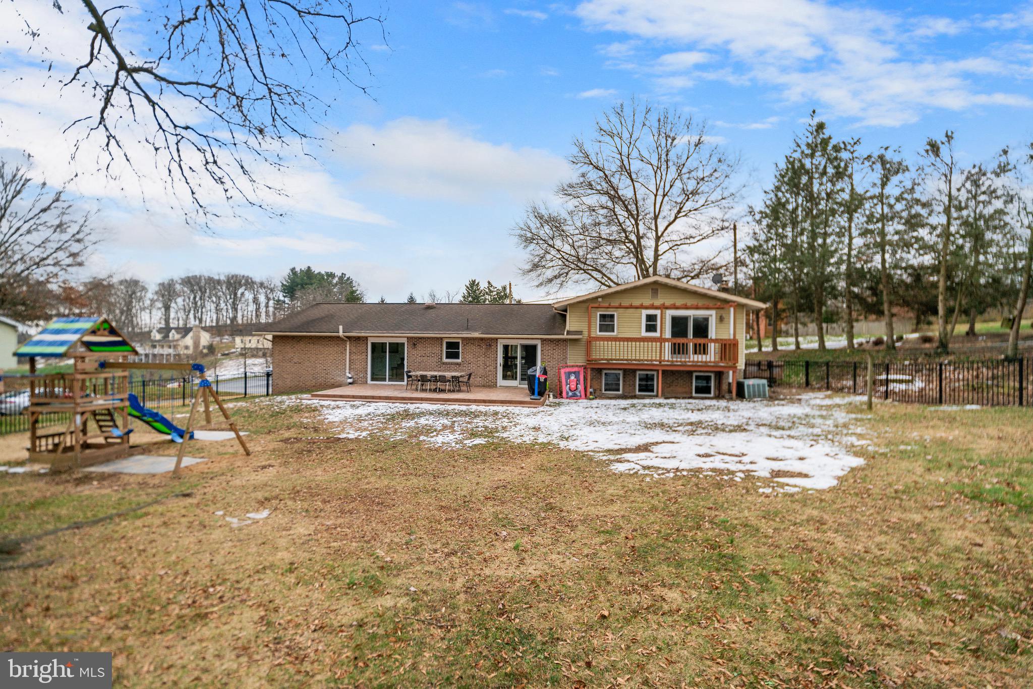 530 Orchard Road Manheim, PA 17545 - Photo 2 of 17