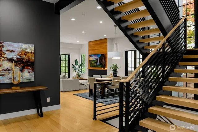 $3,550,000 | 7002 93rd Avenue Southeast, Mercer Island, WA 98040