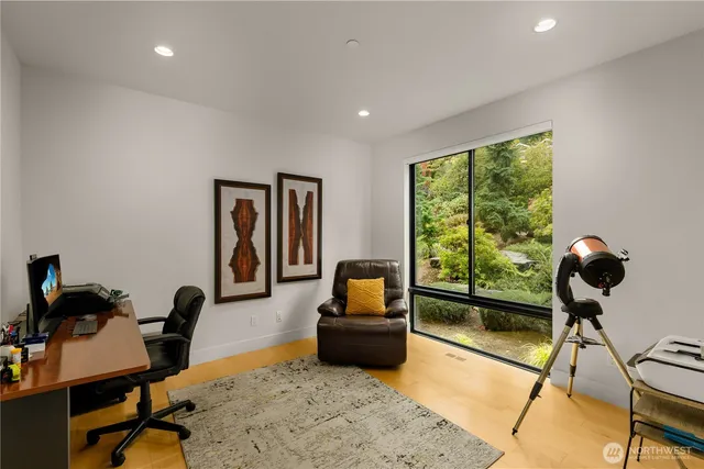 $3,550,000 | 7002 93rd Avenue Southeast, Mercer Island, WA 98040