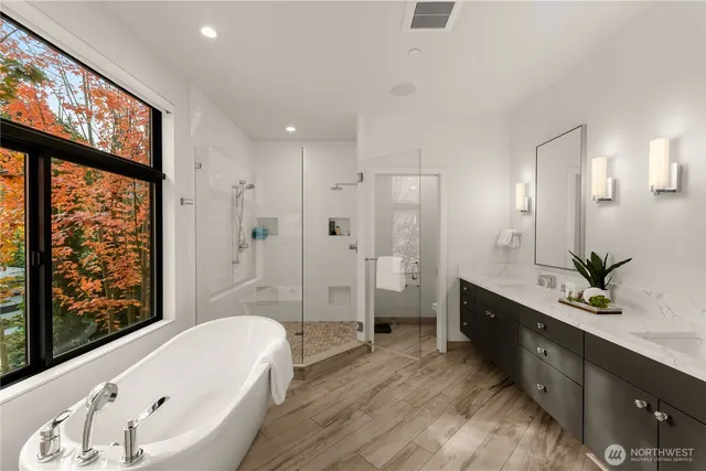 $3,550,000 | 7002 93rd Avenue Southeast, Mercer Island, WA 98040