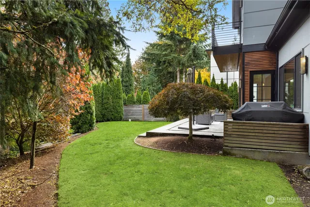 $3,550,000 | 7002 93rd Avenue Southeast, Mercer Island, WA 98040