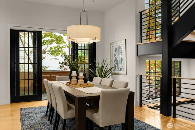 $3,550,000 | 7002 93rd Avenue Southeast, Mercer Island, WA 98040