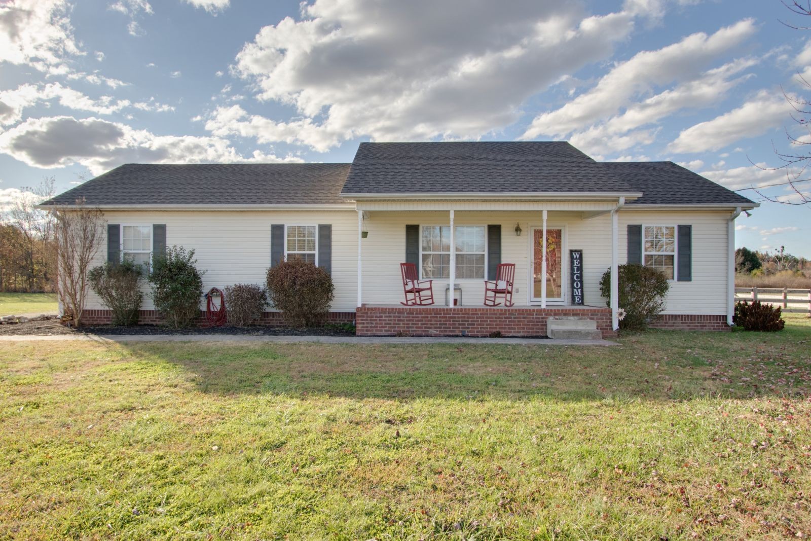 76 Fite Road Watertown, TN 37184 - Photo 1 of 19 a view of a house with swimming pool and a yard
