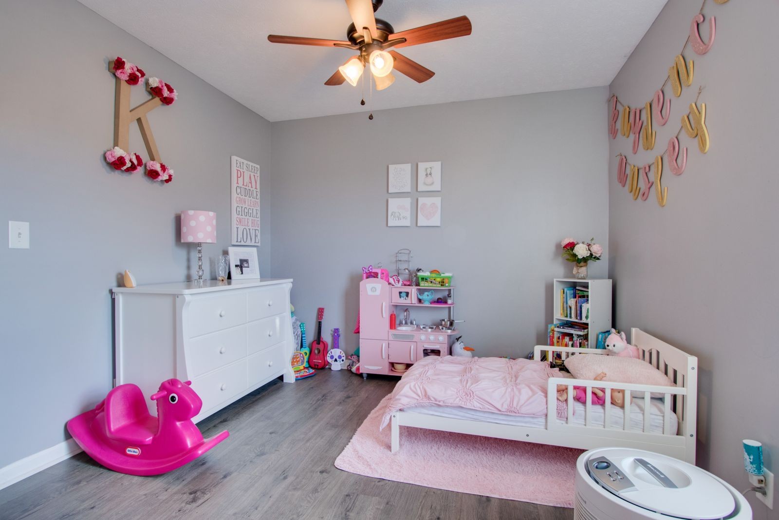 76 Fite Road Watertown, TN 37184 - Photo 15 of 19 a bedroom with furniture and a dresser