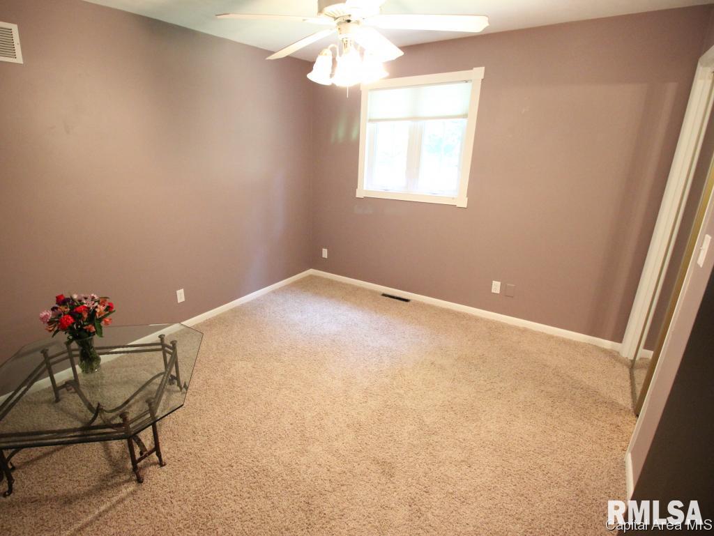 740 Big Bend Road Taylorville, IL 62568 - Photo 5 of 15