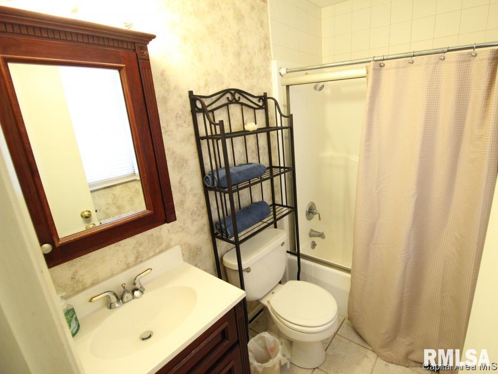 740 Big Bend Road Taylorville, IL 62568 - Photo 8 of 15