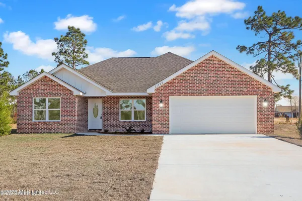 $274,900 | 21700 East Edgewood Drive, Saucier, MS 39574