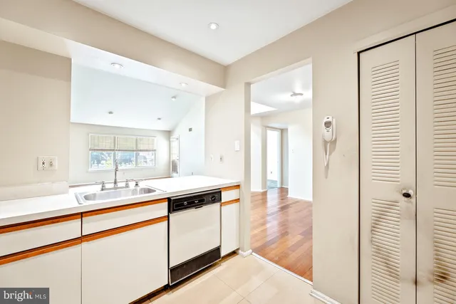 $259,000 | 504 Valley Glen Road, Elkins Park, PA 19027