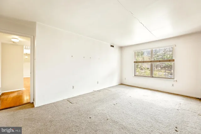 $259,000 | 504 Valley Glen Road, Elkins Park, PA 19027