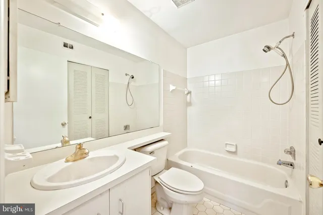 $259,000 | 504 Valley Glen Road, Elkins Park, PA 19027